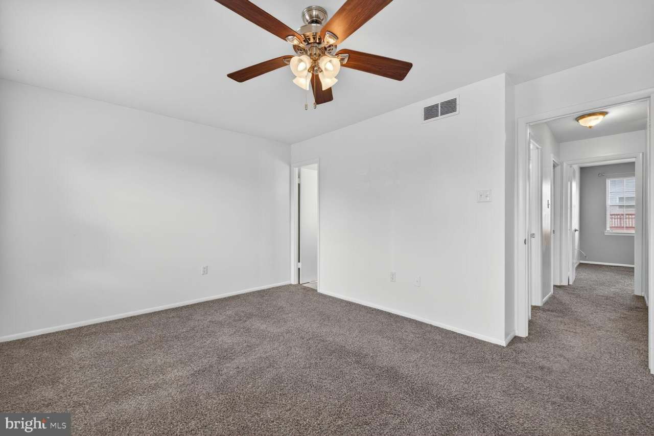 5769 SWEET BAY Court