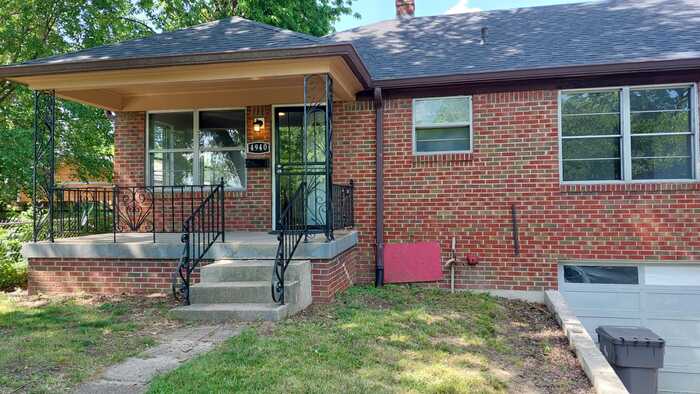 4940 East 16th Street