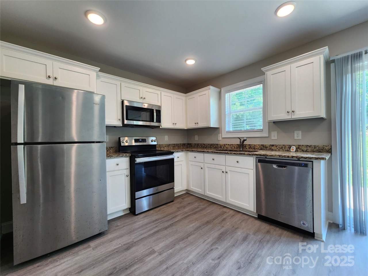 2210 Brookview Avenue