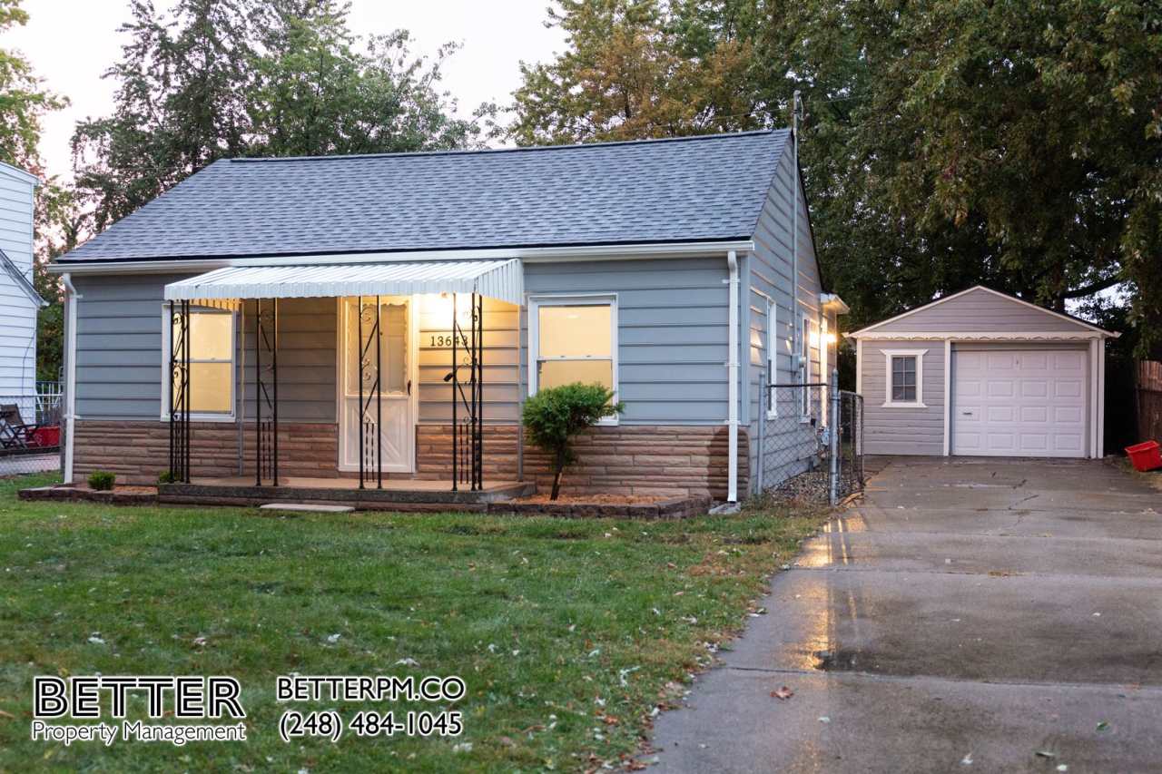 Tastefully Updated 2 Bedroom Home with Garage