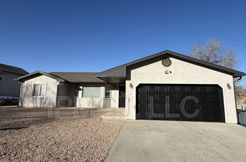 377 South Redlands Road