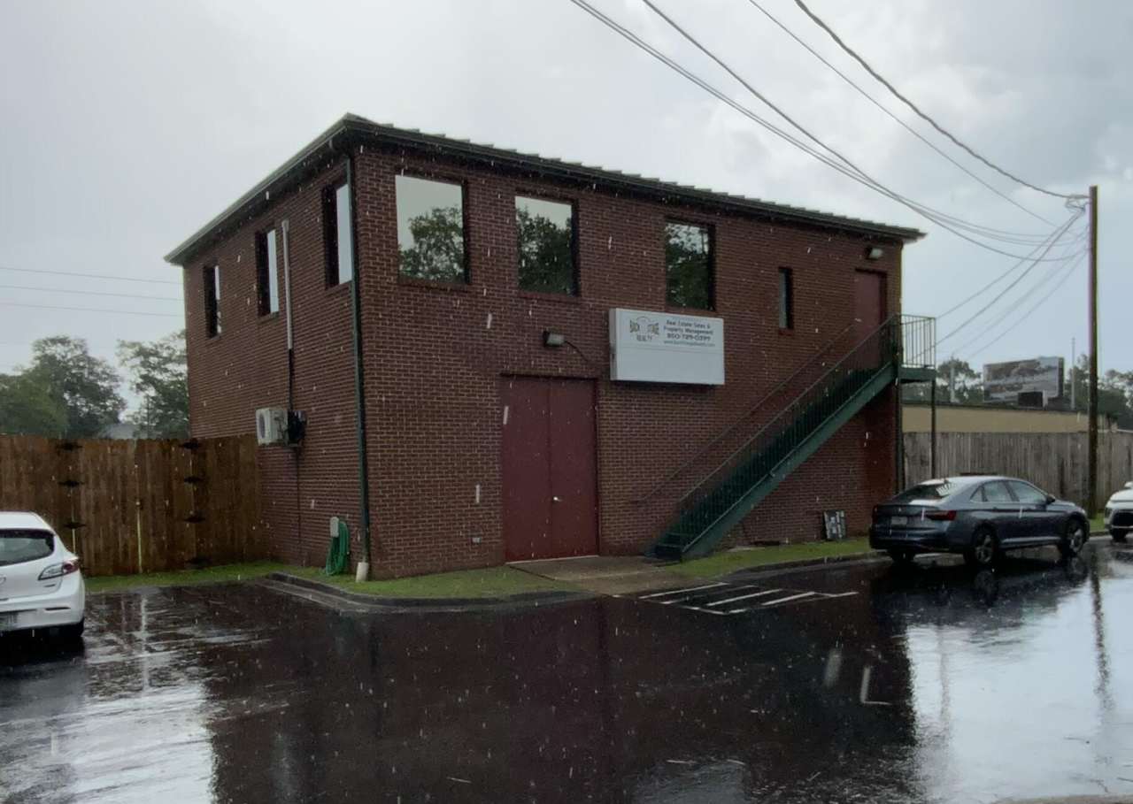 137 N John Sims Parkway unit: 151C