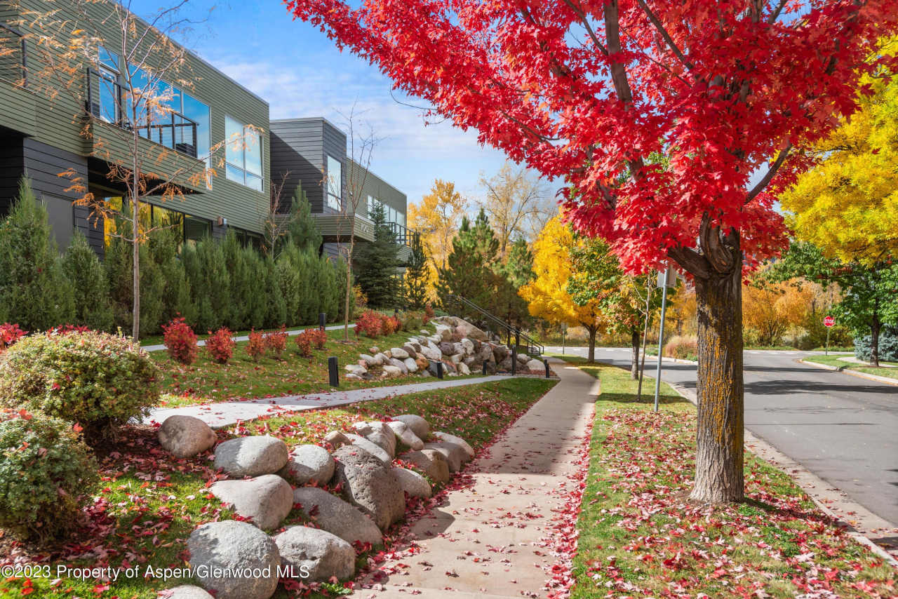 100 EVANS Road unit: 102