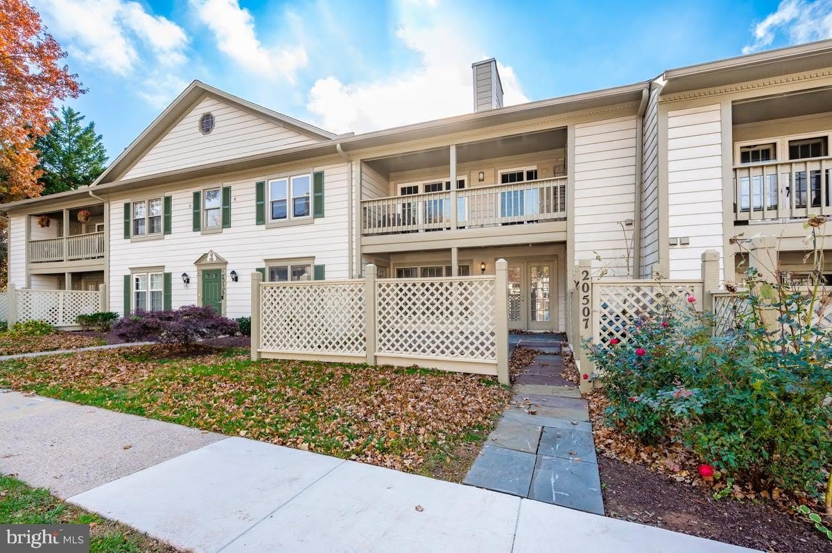 20507 SHADYSIDE Way unit: 10-1