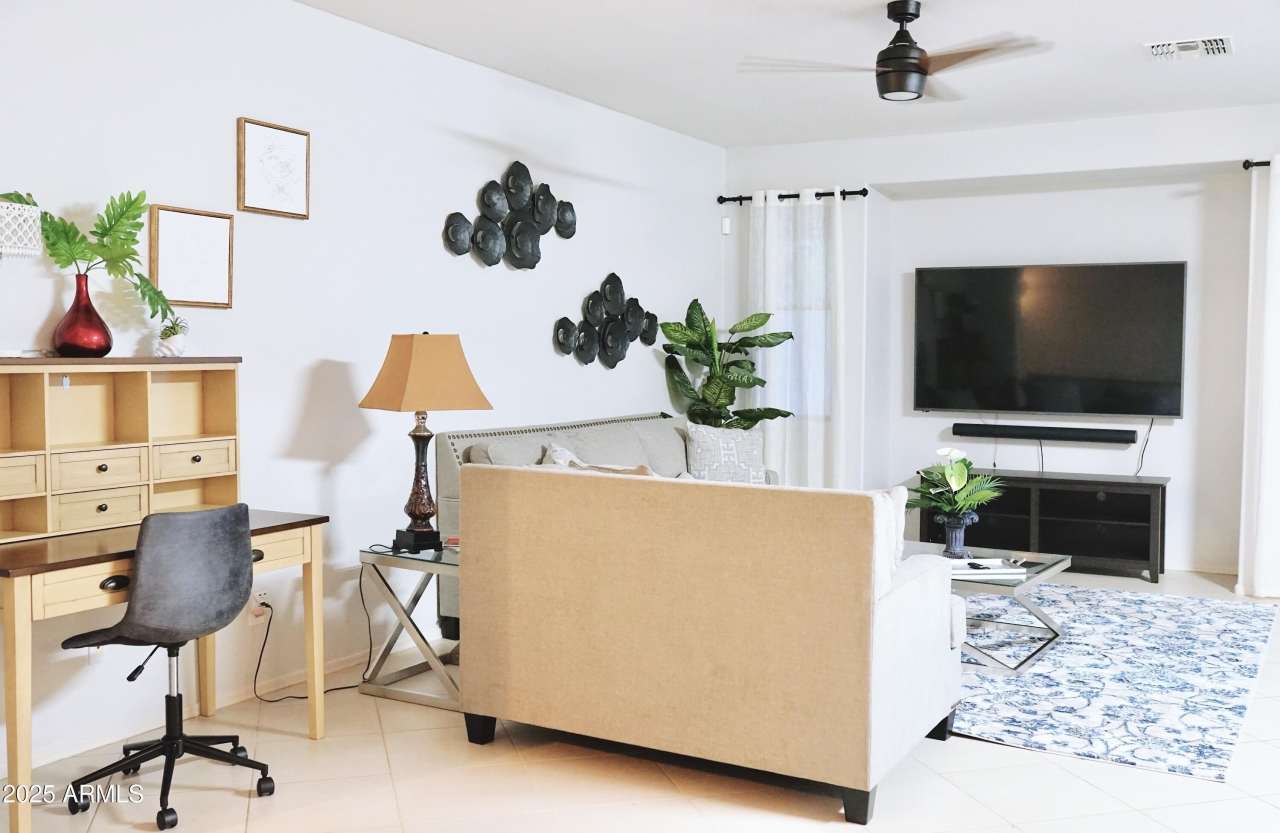 9506 W HAZELWOOD Street