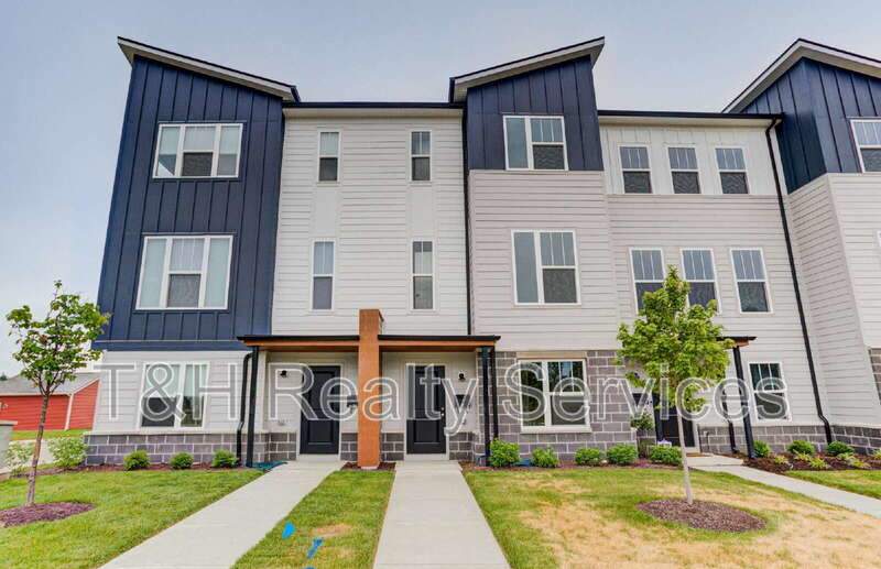 317 Steeples Boulevard