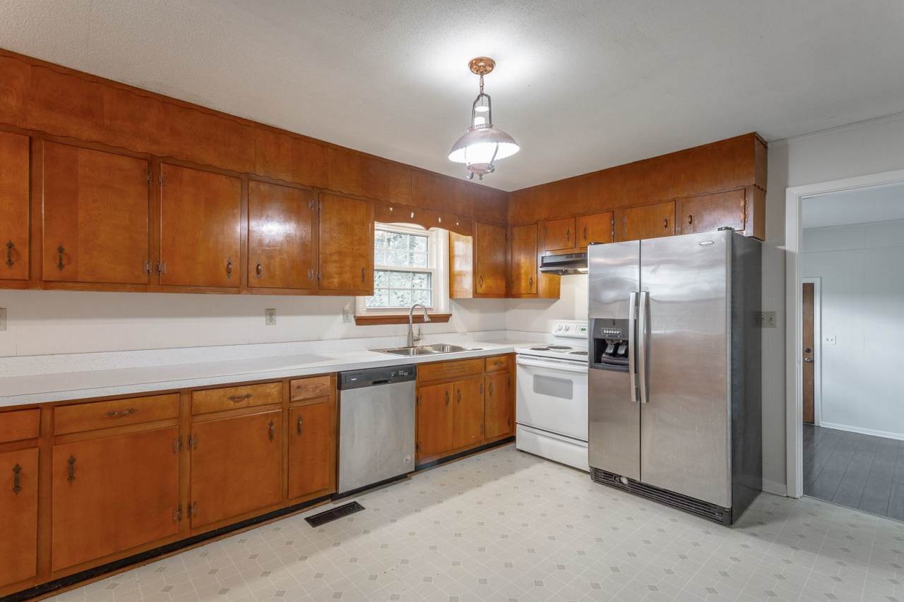 3 Bedroom · 2 Bath Home in East Brainerd Near Hamilton Place