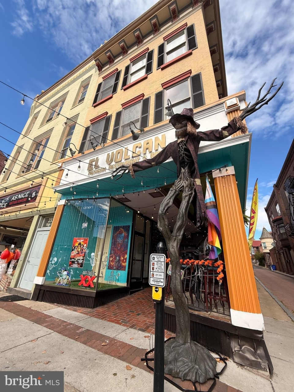 235 E HIGH Street unit: 3A