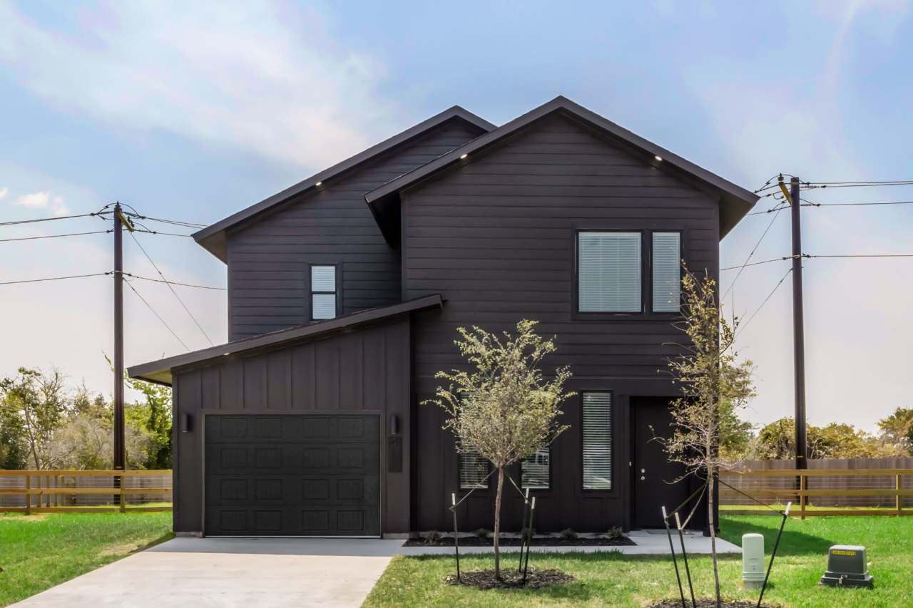 3003 Alpha Wolf Court