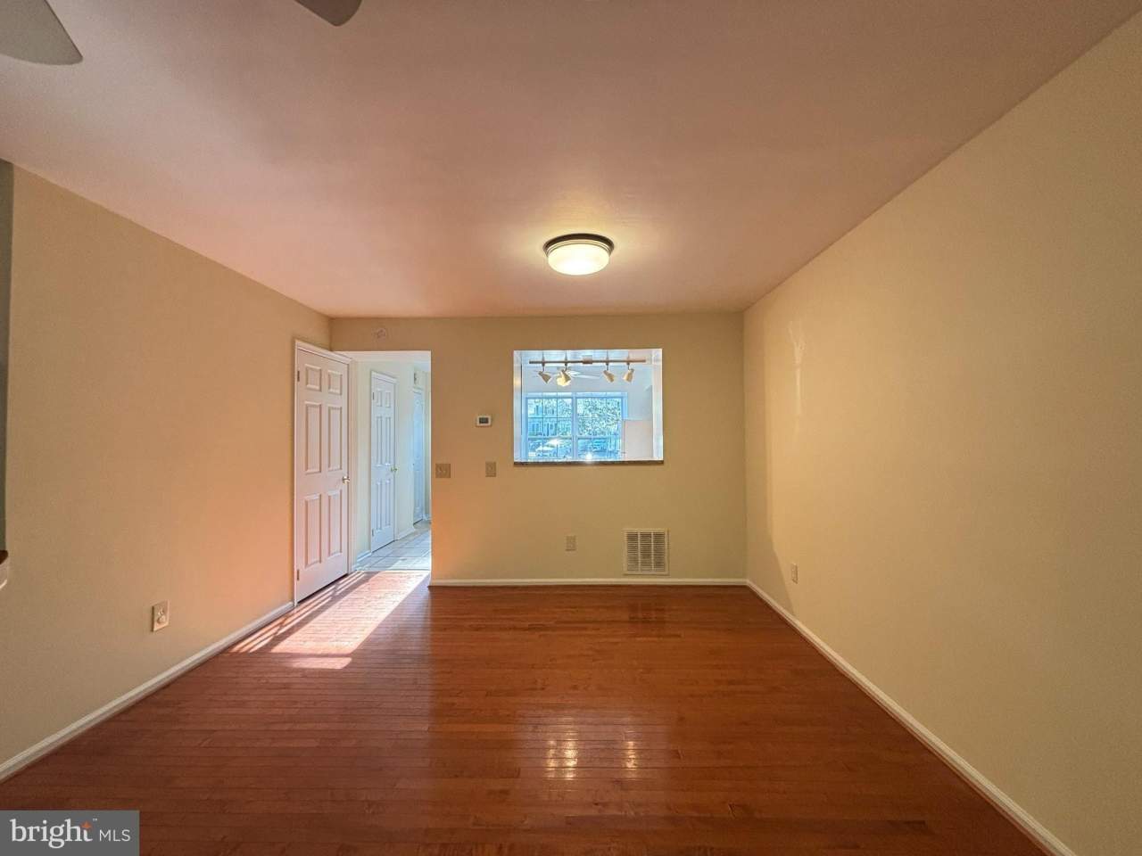 14852 BASINGSTOKE Loop