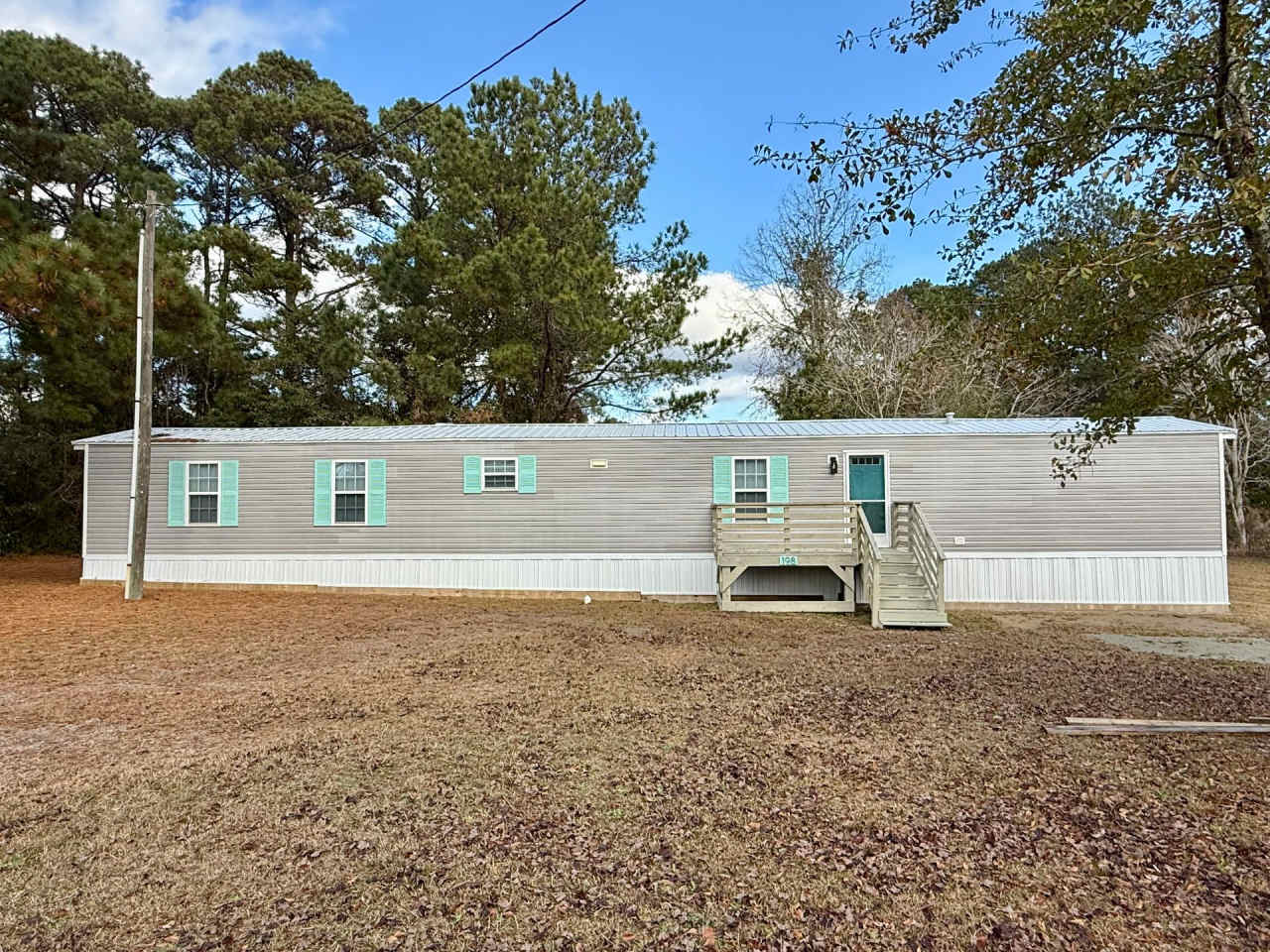 198 Trout St, Holly Ridge, NC 28445