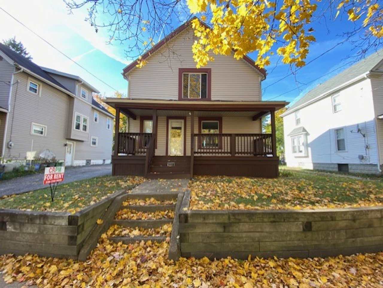 Spacious 3-Bed, 1.5-Bath—Covered Porch  Easy Parking