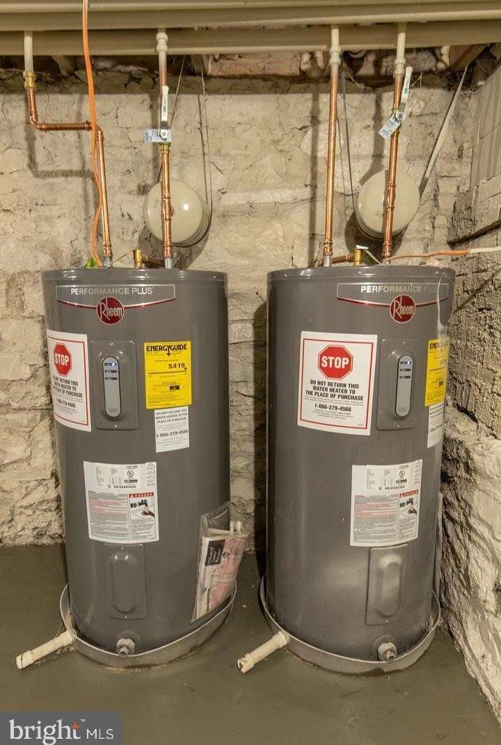 1339 W LAFAYETTE Avenue W unit: 1