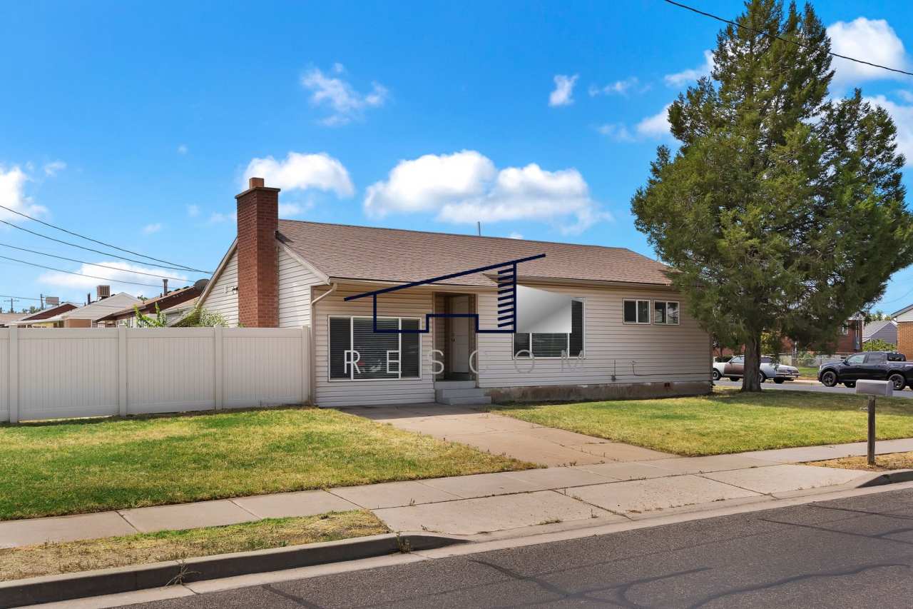 Washington Terrace 2 Bedroom Home!