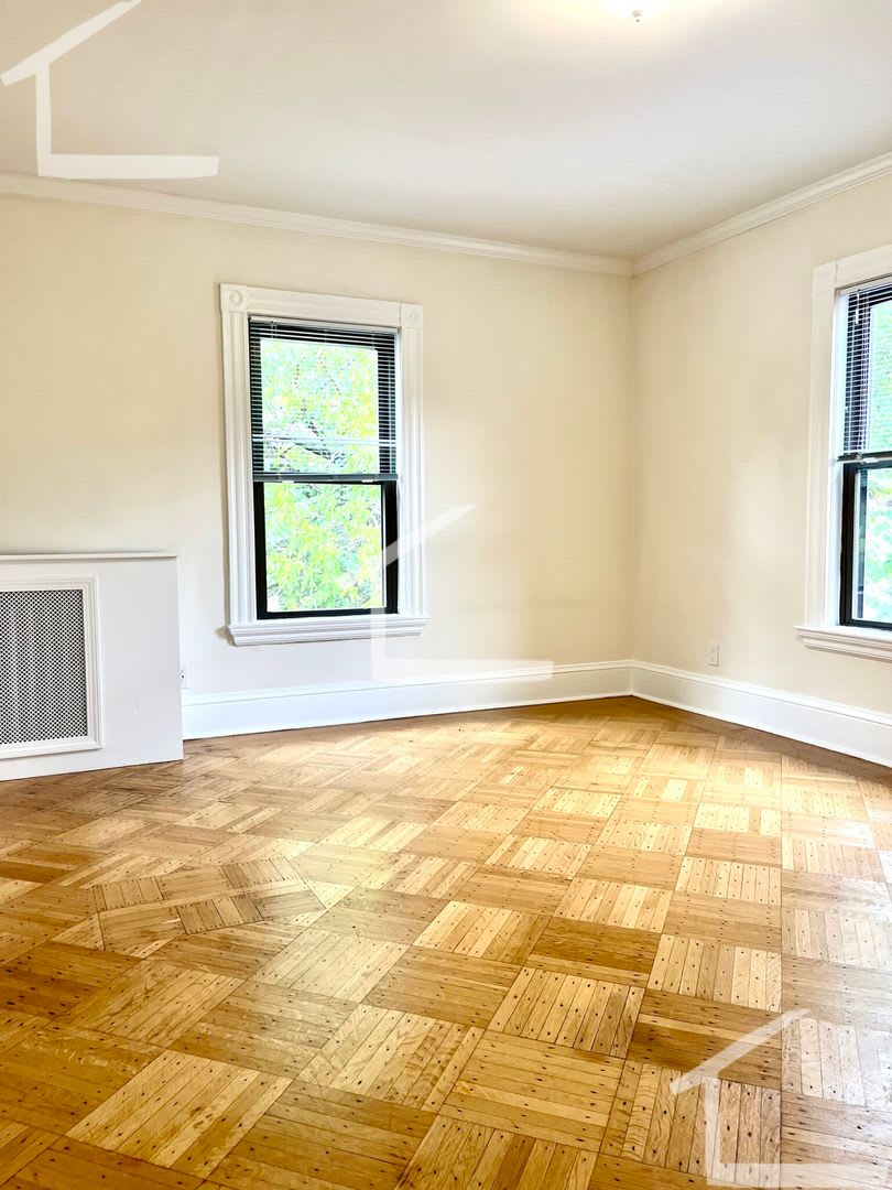 Amazing Allston 3 Bed 1 Bath Laundry in unit