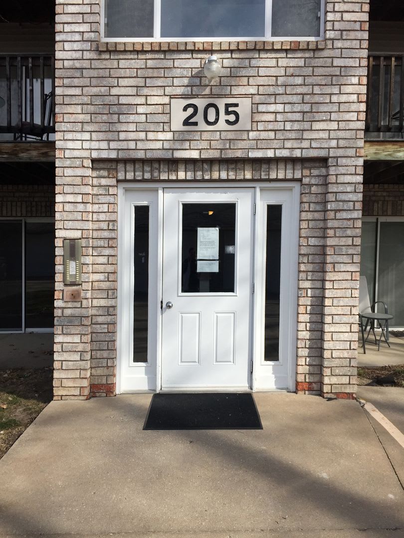 2 Bedroom, 1 Bath Condominium in Coralville