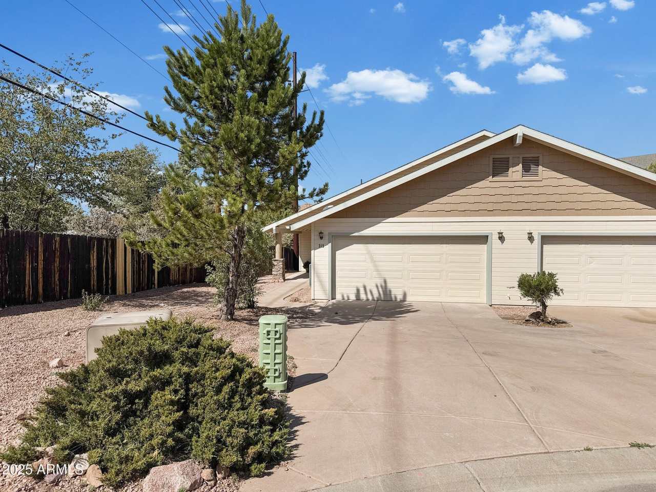 315 S GOLDEN BEAR Point