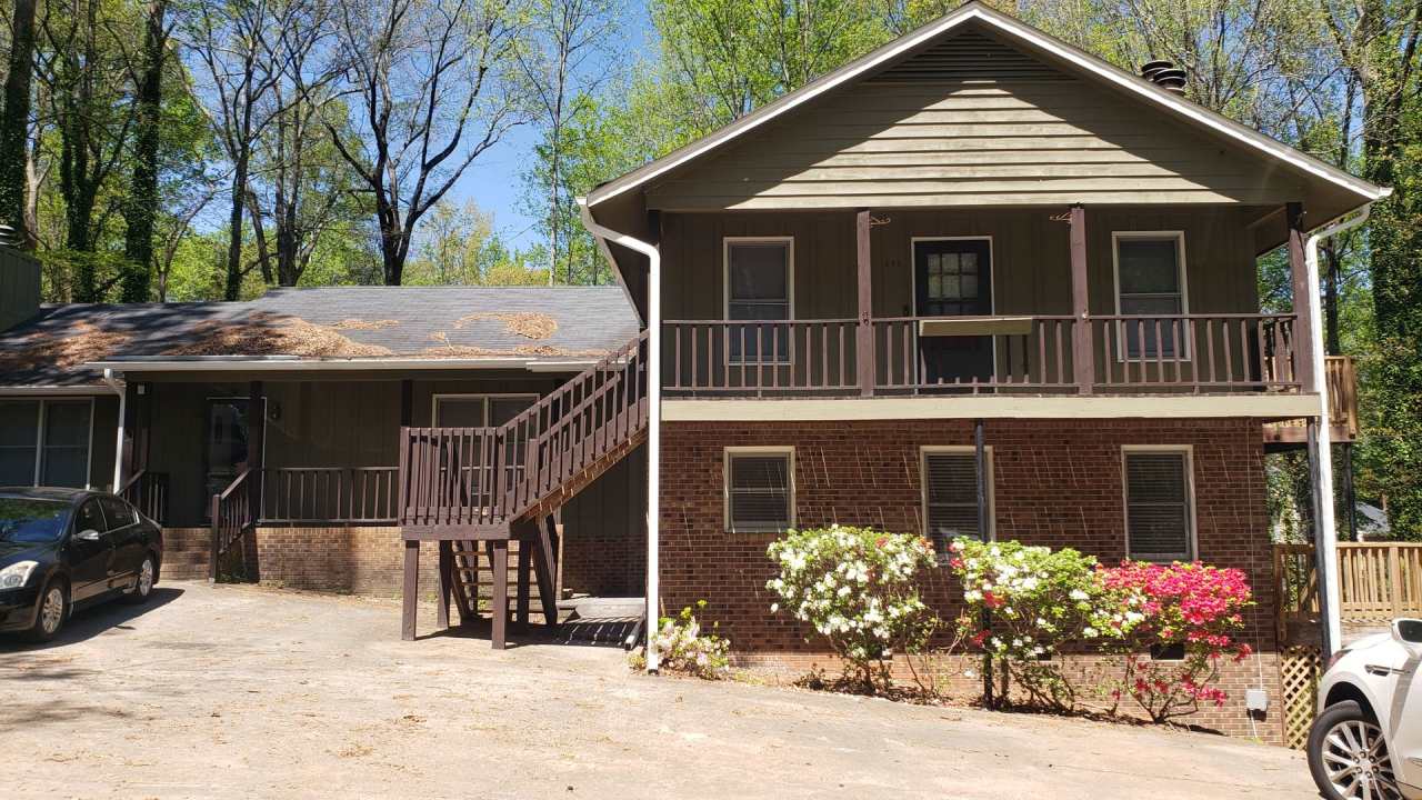 Charming 2br 1.5 near Downtown Cary! Available Now!