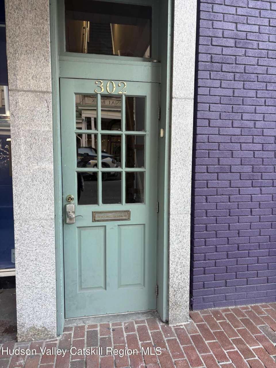 302 Wall Street unit: 2Nd Fl