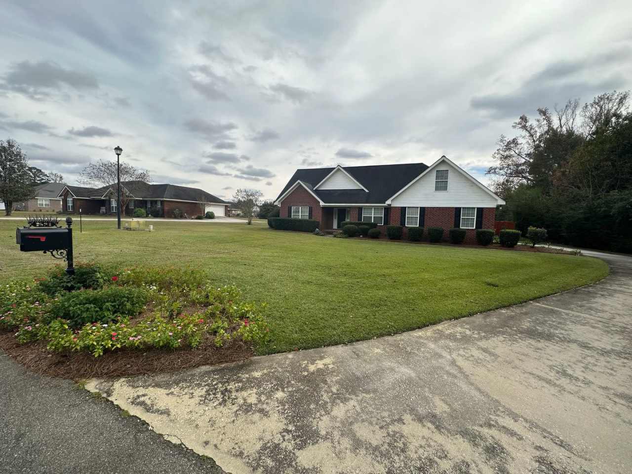 1521 Mansfield Rd.