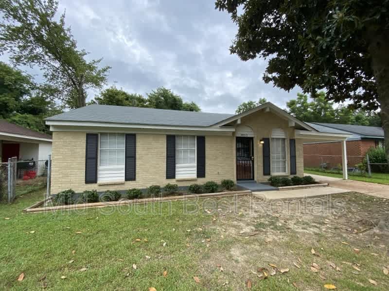 4052 Ponca St (West Wood)