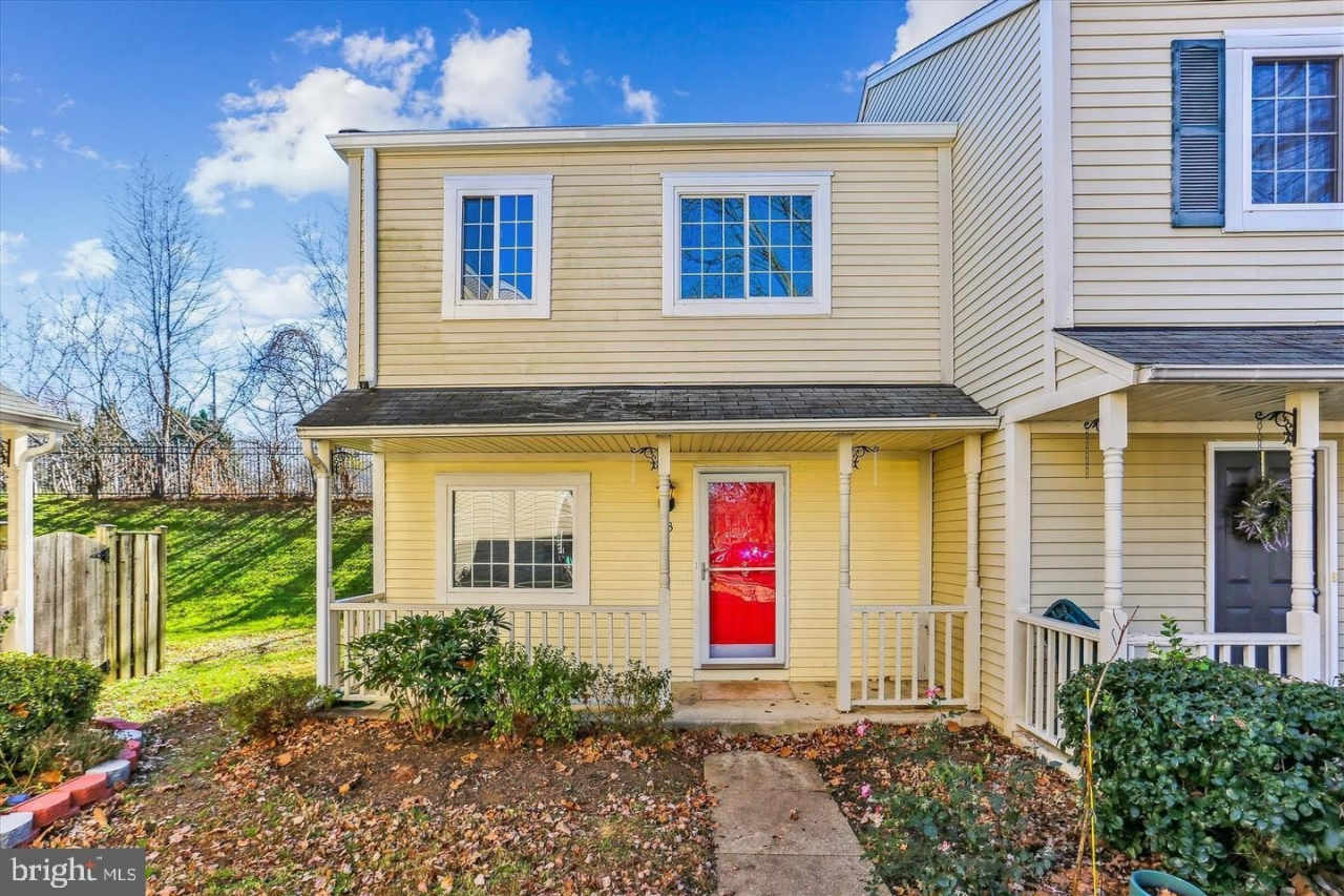 23 STONEY POINT Court