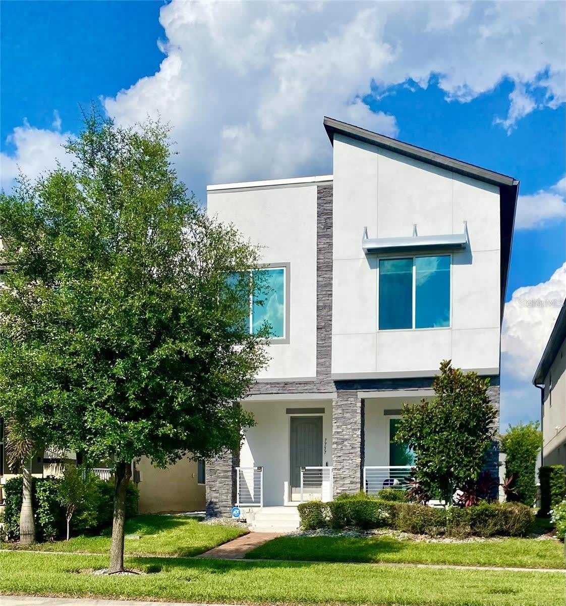 7757 SUMMERLAKE GROVES STREET