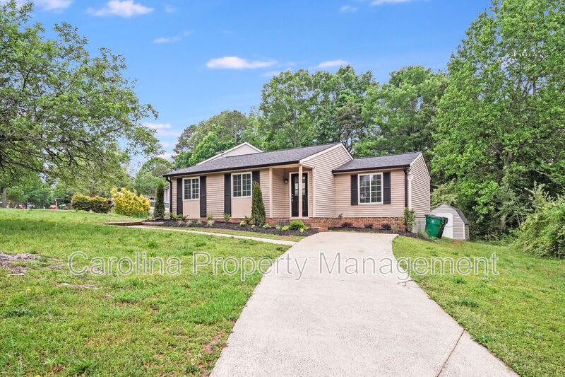 5001 Forest Mountain Ct