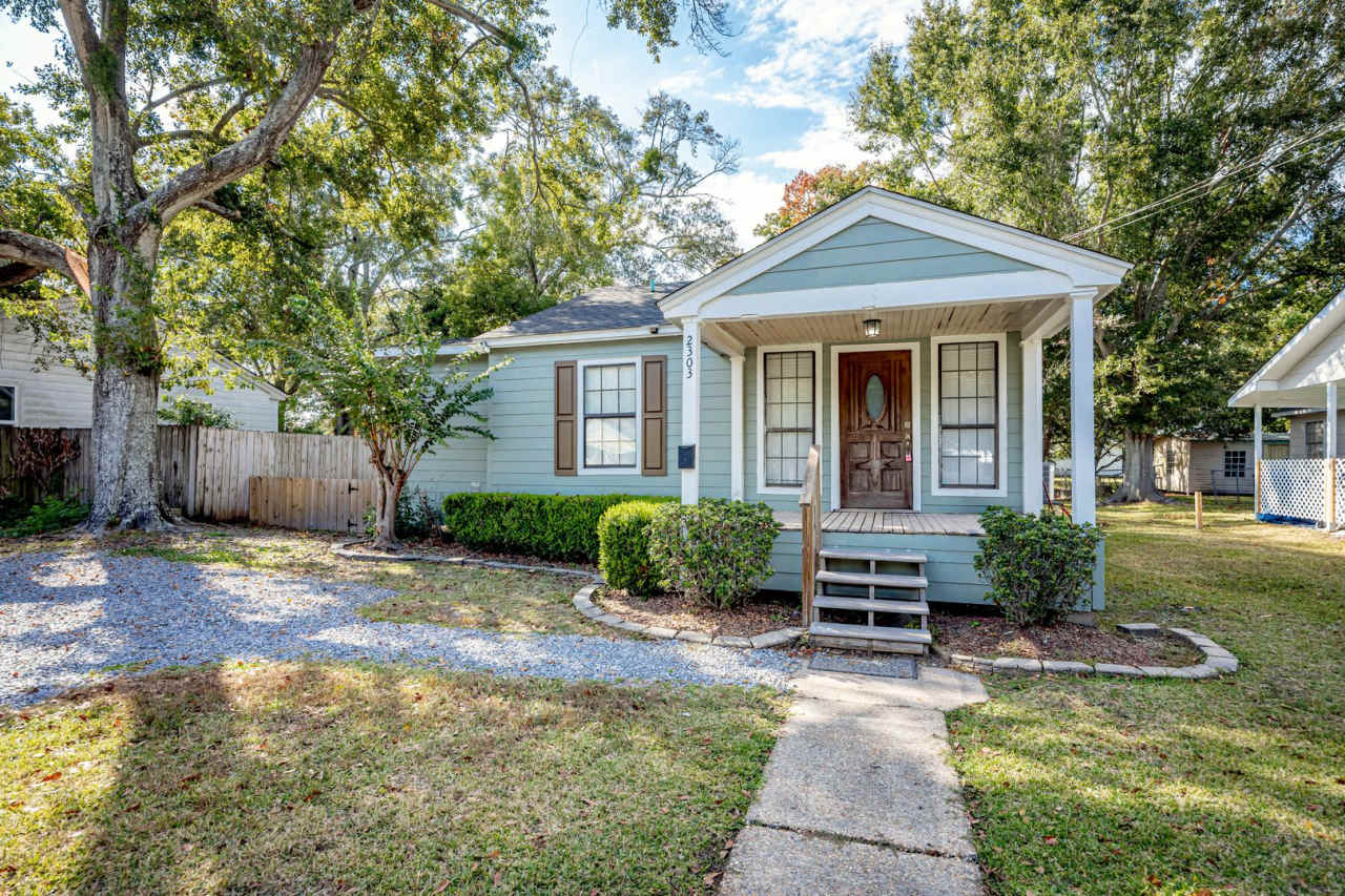 Adorable Updated Cottage in Pascagoula