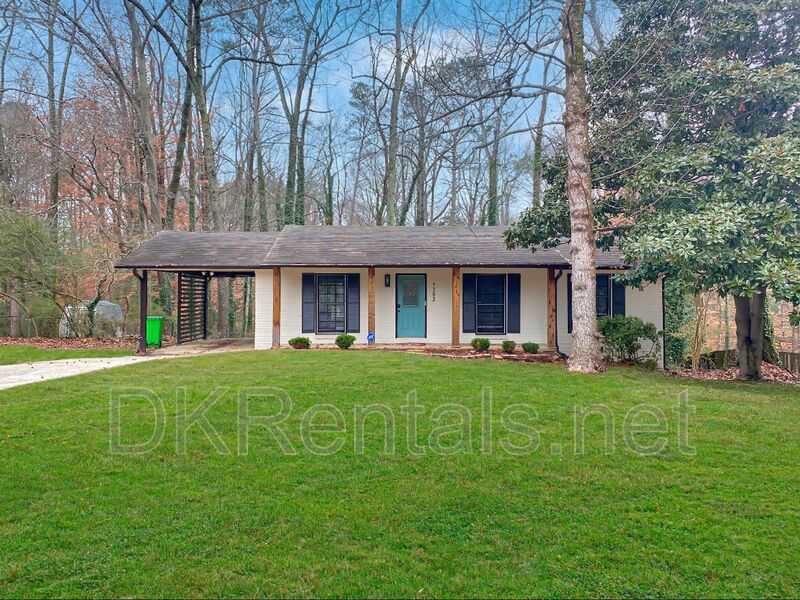 5282 Maple Valley Rd SW