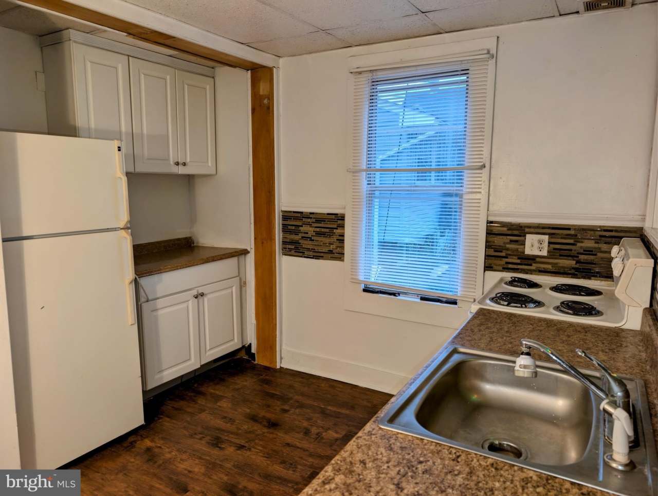 25 WASHINGTON Avenue unit: D