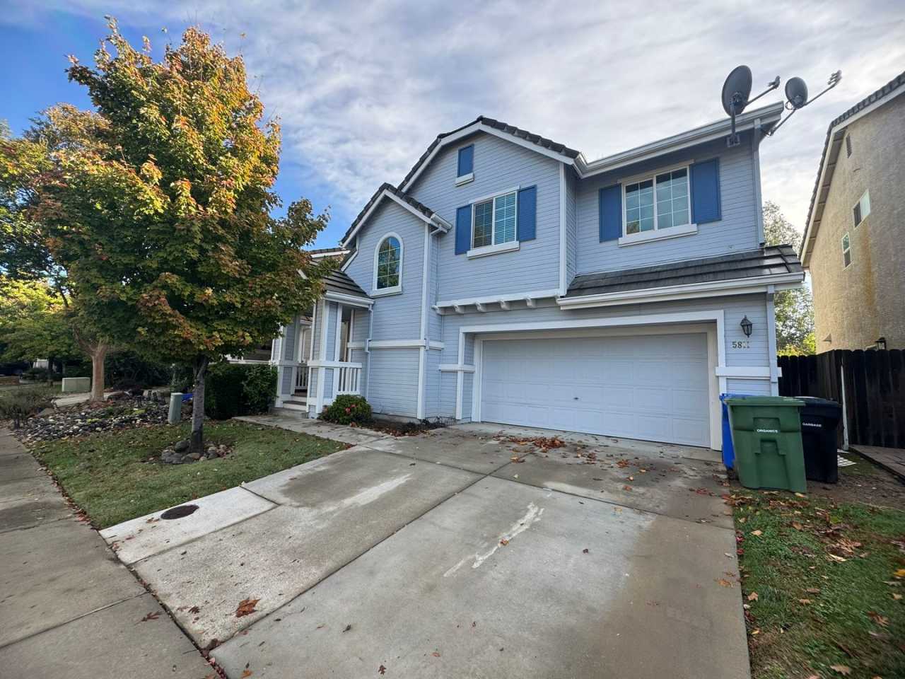 Spacious 2 Story Near Trails  Rose Park