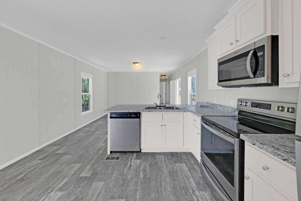 3 Bedroom /2 Bath Mobile Home