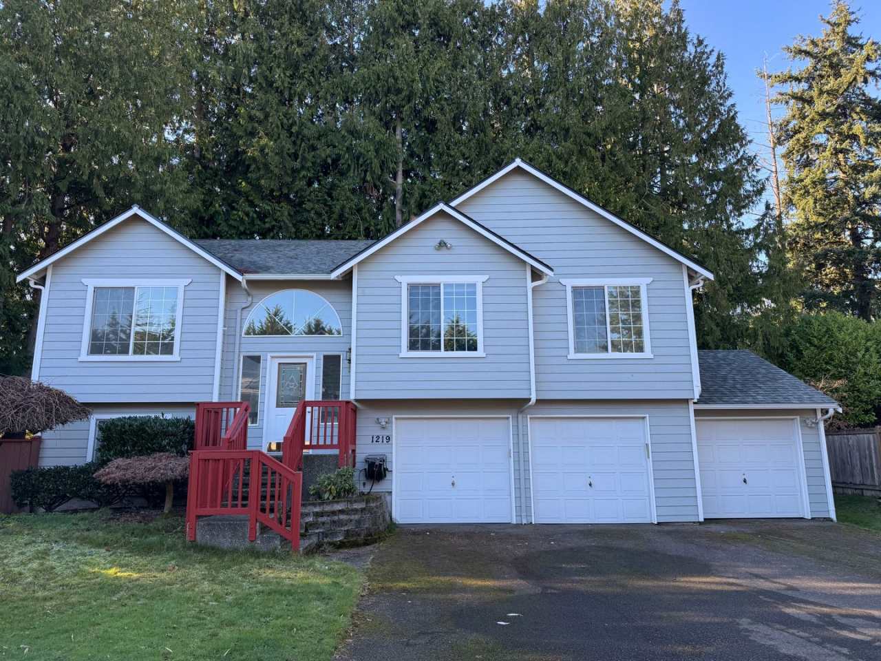 CLICK "REQUEST A TOUR" NOW!