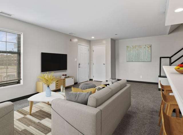 1709 North Walnut Street Unit E21