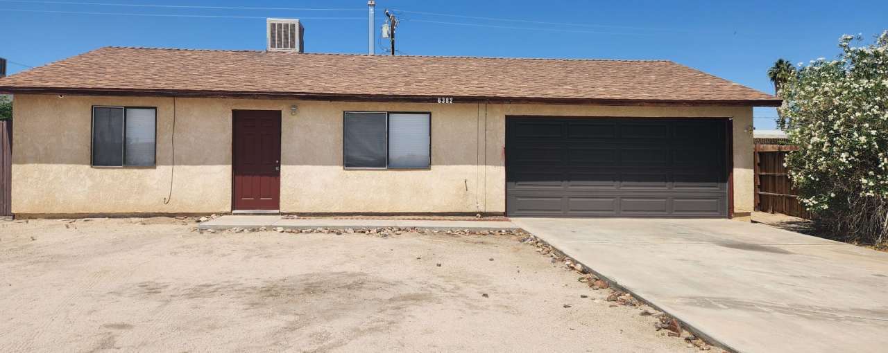 Great 2bed/1 bath Single Family Home