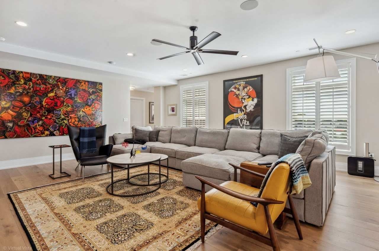 110 S Washington St # U1170ZQT