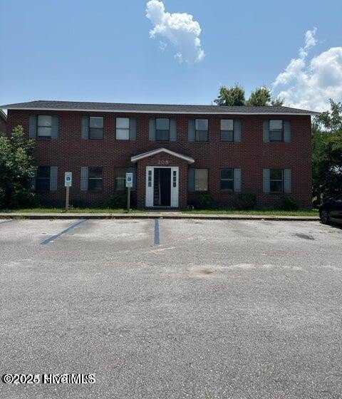 216 Zack Circle unit: B