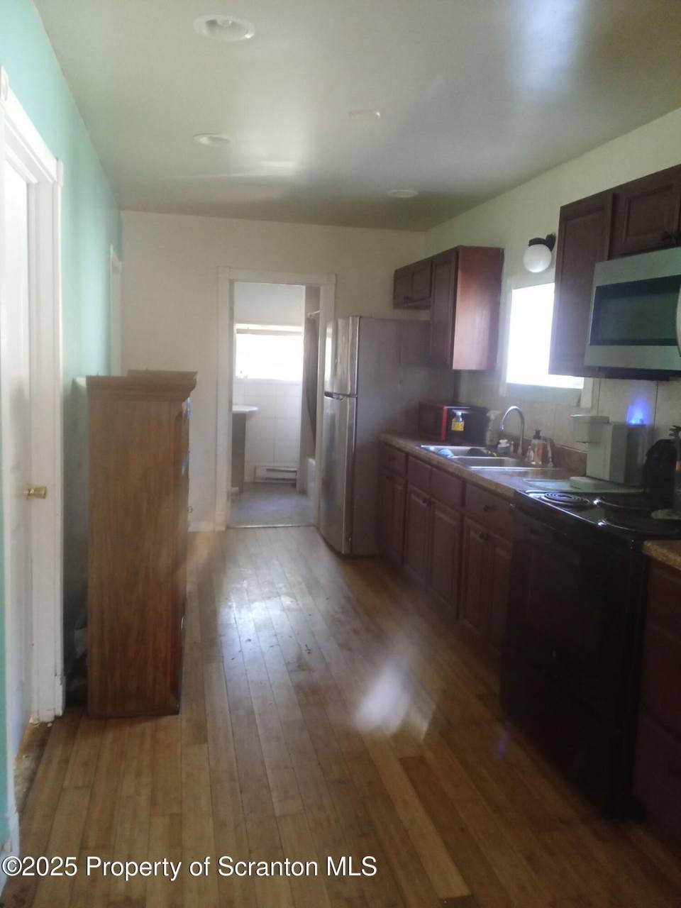 954 E Elm rear Street