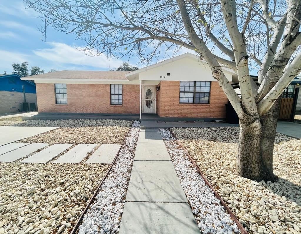 1040 Cindy Marie Dr.