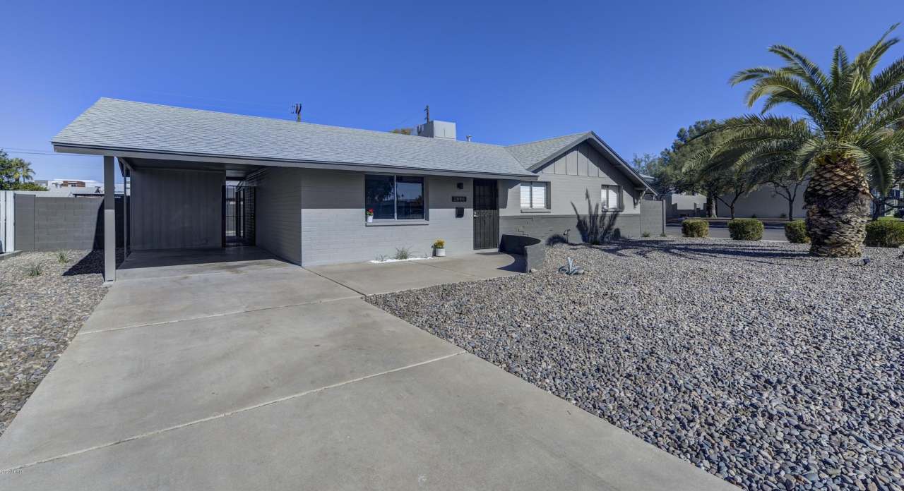 1986 E PALMCROFT Drive