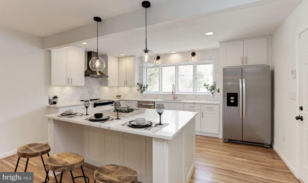 8524 THORNDEN TERRACE