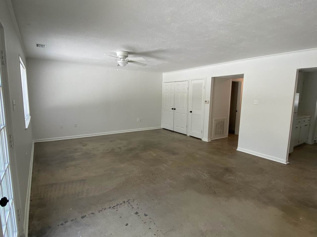 1908 Dave Ward Drive