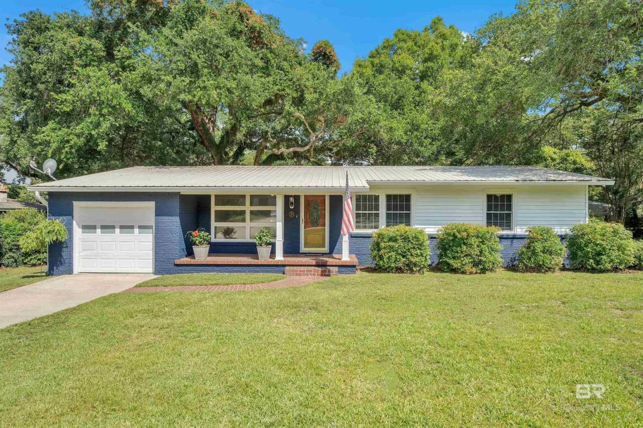 252 S Bayview Street