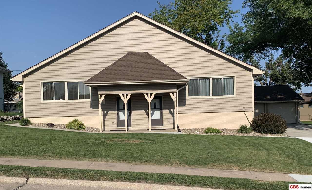 6612-6616 S 85 Street