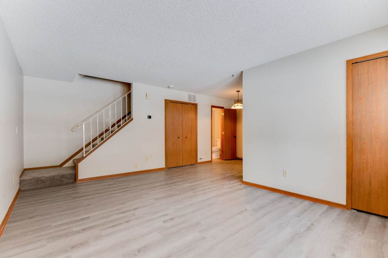 2 Bedroom Condo in idyllic setting!