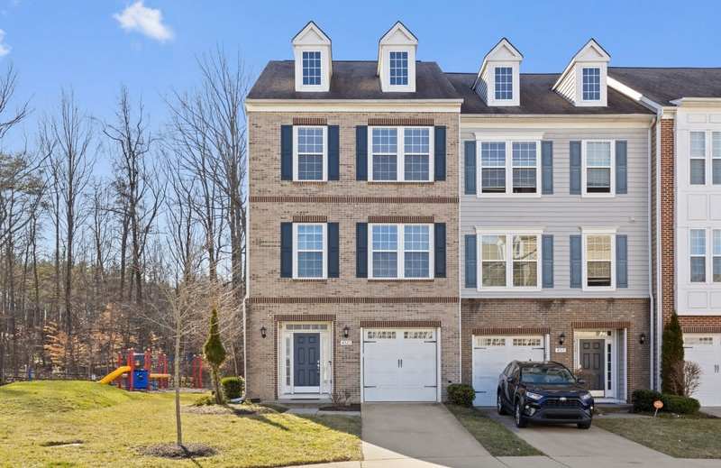 4921 Forest Pines Drive