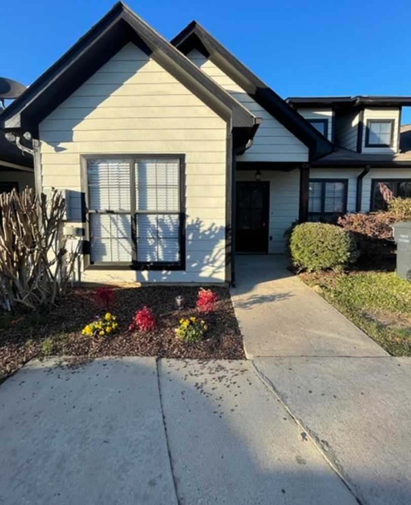 Townhome for rent in Calera