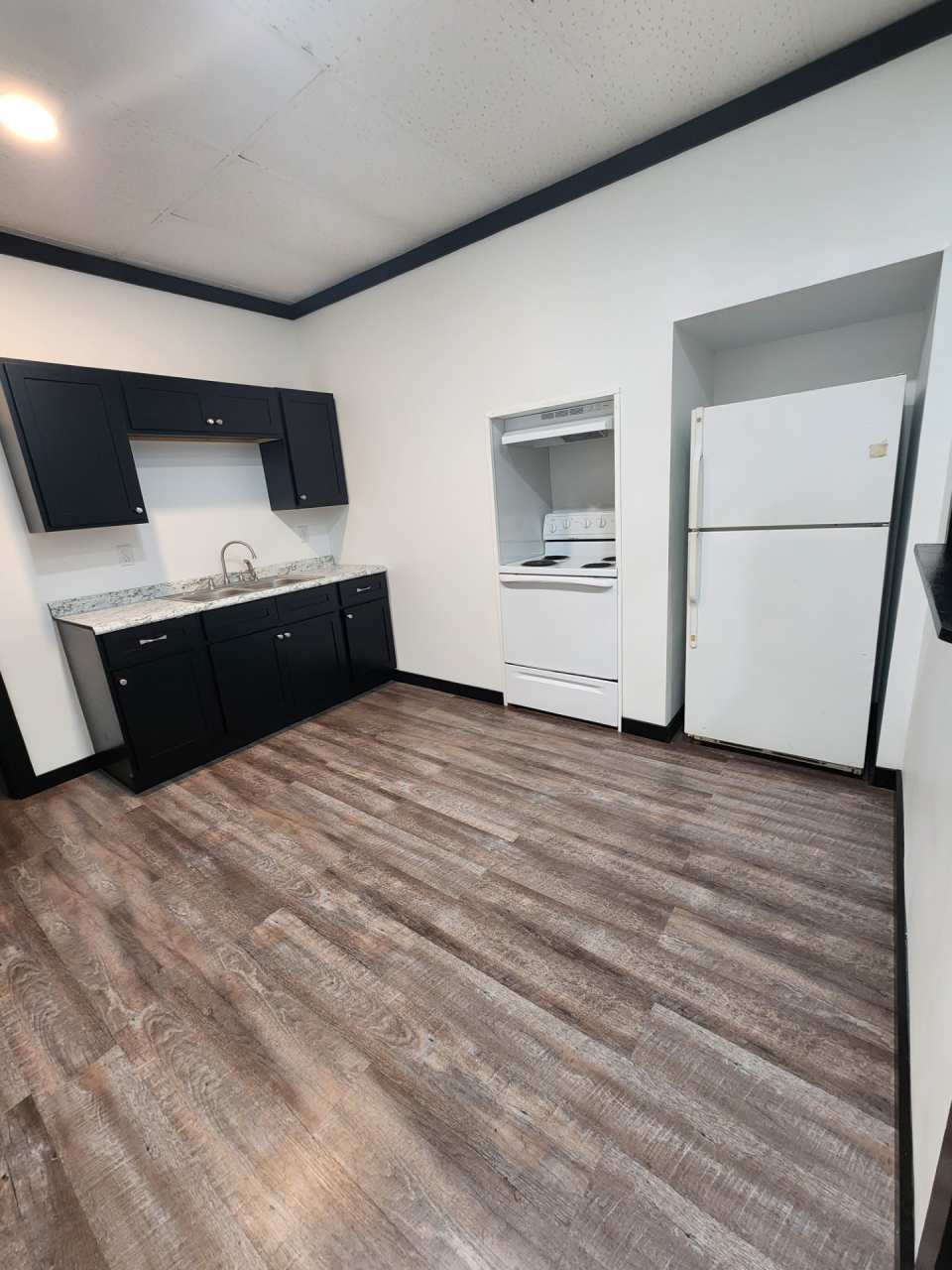 1125 West 7th Street-B