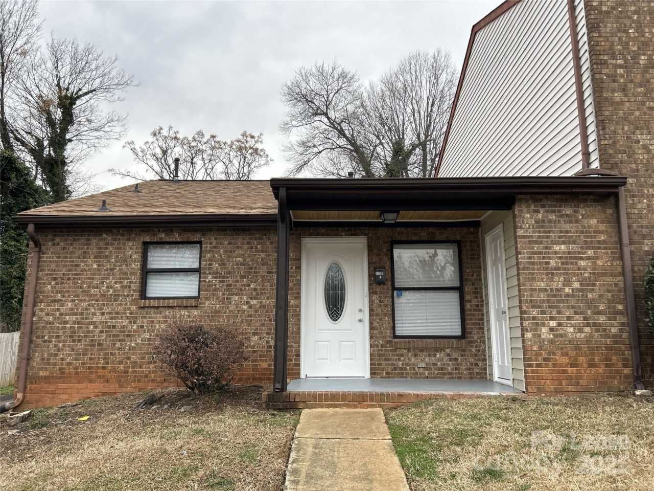 309 Cemetery Street unit: A